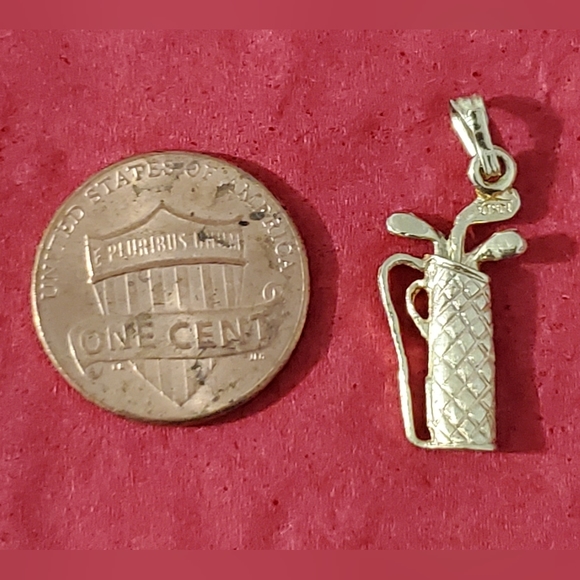 14k Solid Yellow Gold Gold Club Bag Pendant - Picture 4 of 6